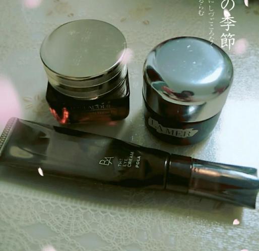 眼霜推薦:三款熱門產(chǎn)品對(duì)比